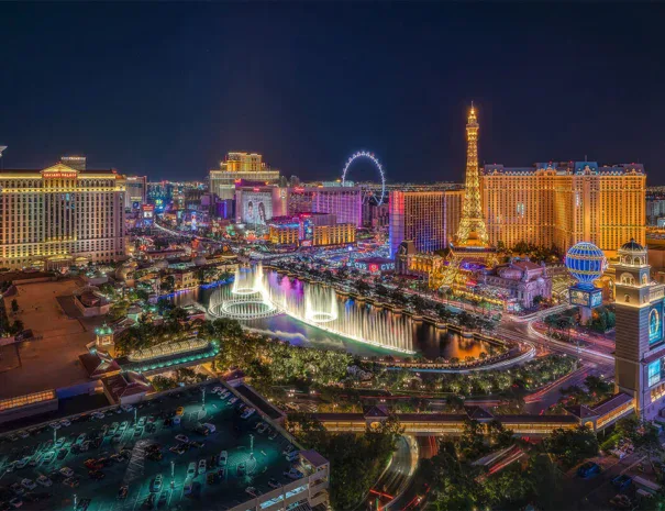 over-LasVegas-palace-wallpaper-mural-plain